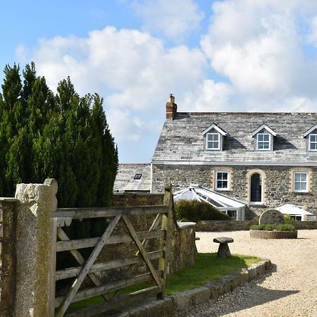 Treveighan Farmhouse Saint Teath Kültér fotó